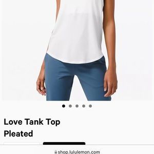 Barely worn lululemon tank top